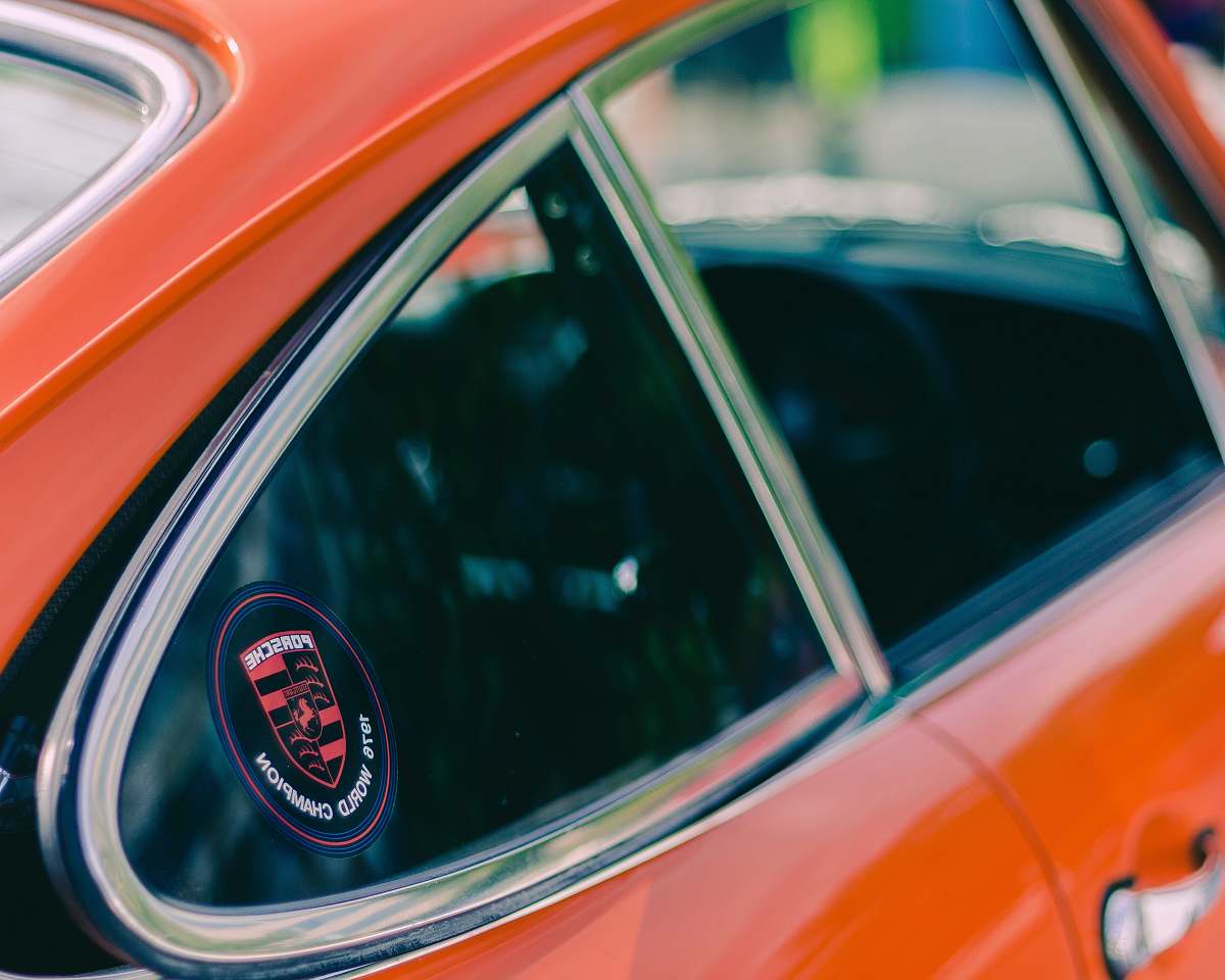 carillon point gray vehicle quarter window kirkland